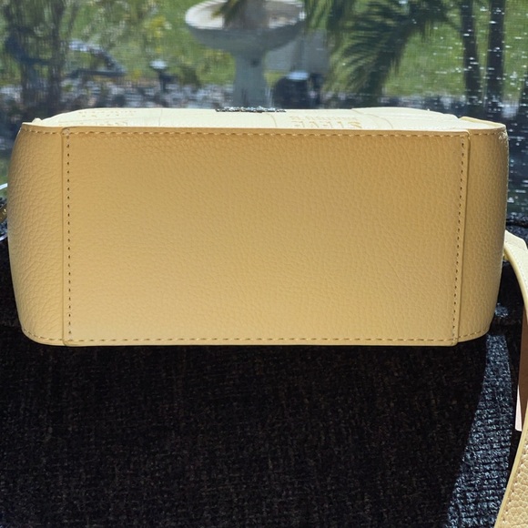 STEVE MADDEN BDaisy Crossbody Bag In Yellow - Picture 10 of 12